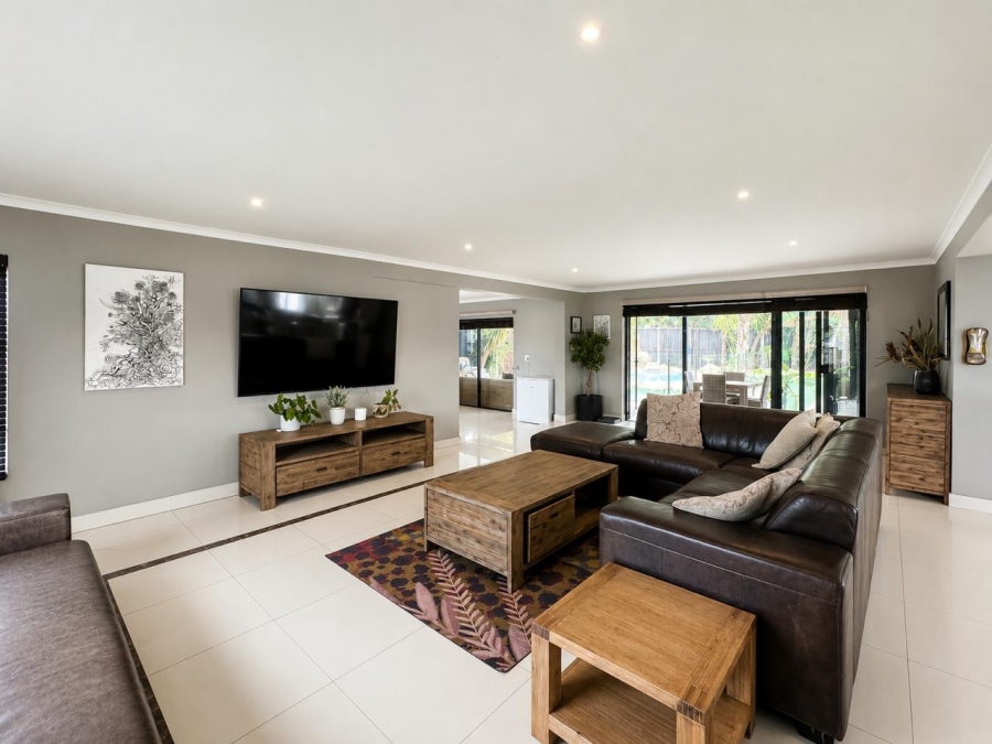 4 Bedroom Property for Sale in Flamingo Vlei Western Cape
